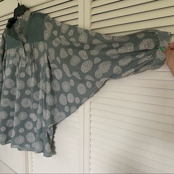 Long Sleeves Boho Blouse - Picture 9 of 13